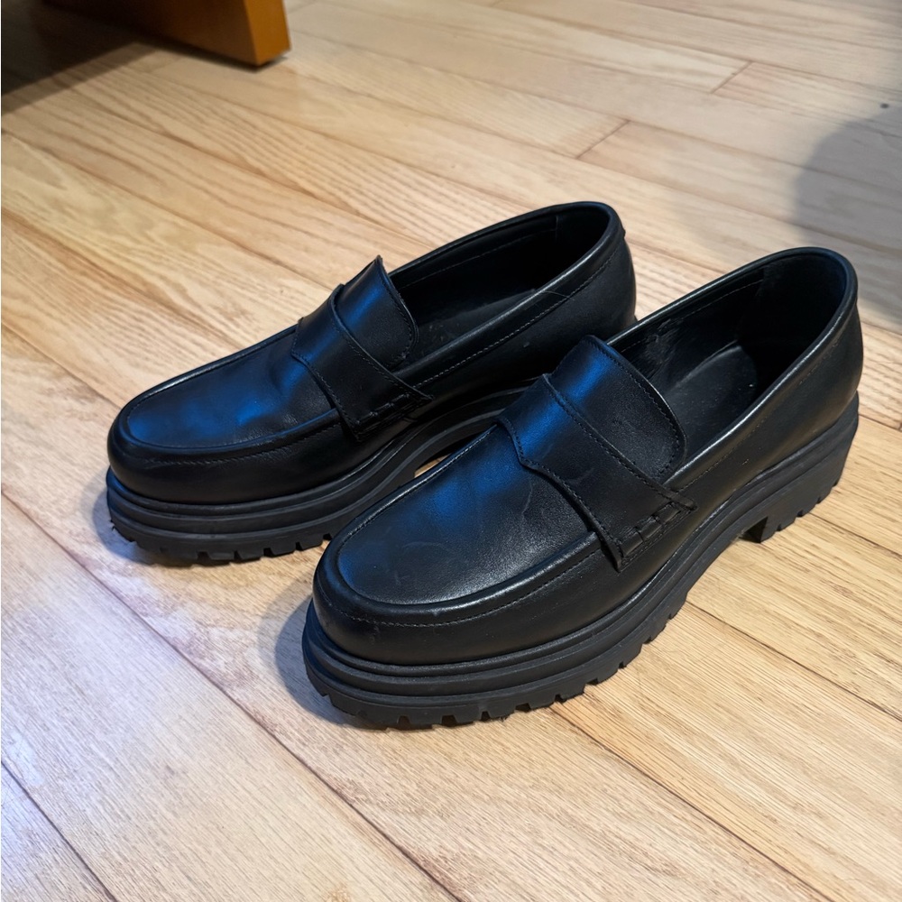 Alohas Obsidian Leather Loafers